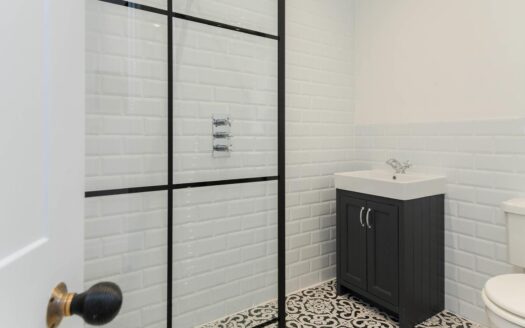 82 Henry Road (The Limes)